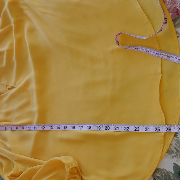 Pleione Sunny Yellow Women's Pleated V-Neck Blouse 3/4 Sleeves Size Small - Picture 12 of 13
